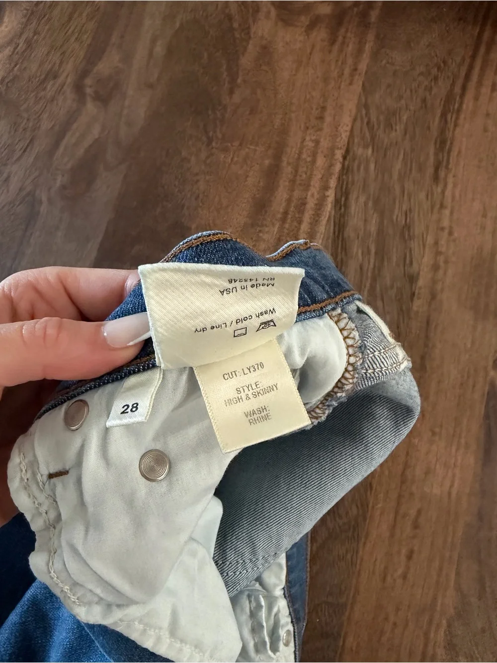 Reformation High and Skinny Jeans in Rhine Wash Size 28